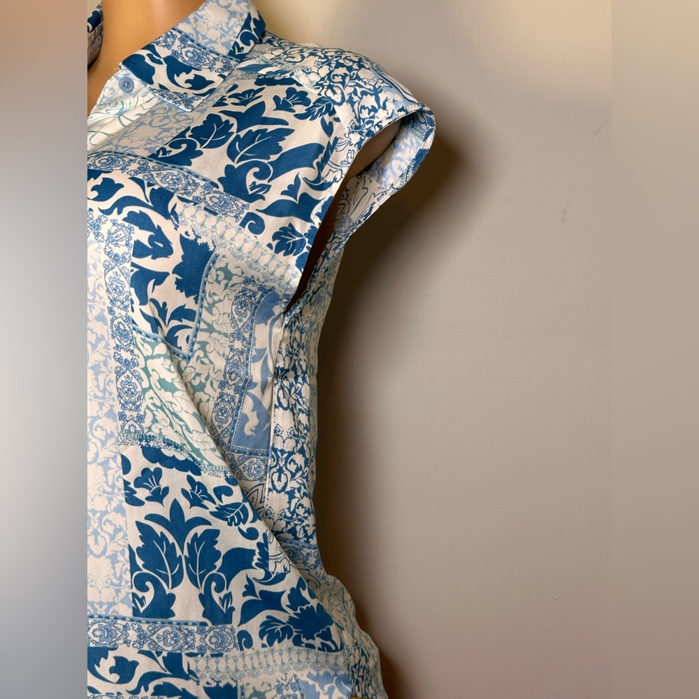 Maison D’Amelie Elegant Blue and White Floral Button Down Shirt - Picture 5 of 6